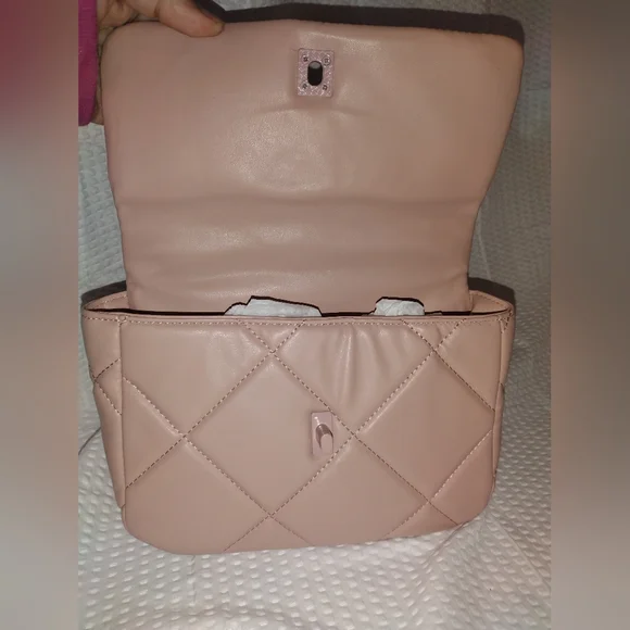 Gilda Paris Blush Pink Quilted Shoulder Bag MSRP$159 10"x7" x3" - Picture 8 of 9